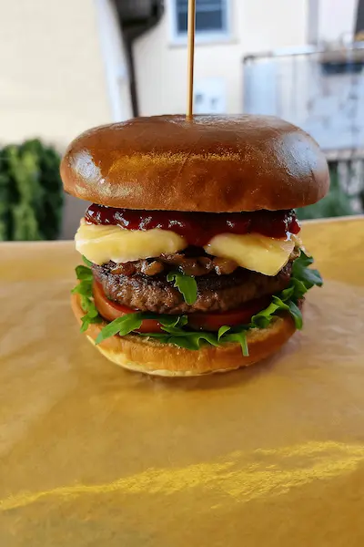 Burger Baca na Sygnale Straż Pożarcie